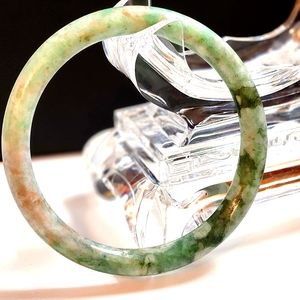 New, BURMESE AUTHENTIC JADEITE JADE BANGLE.$150